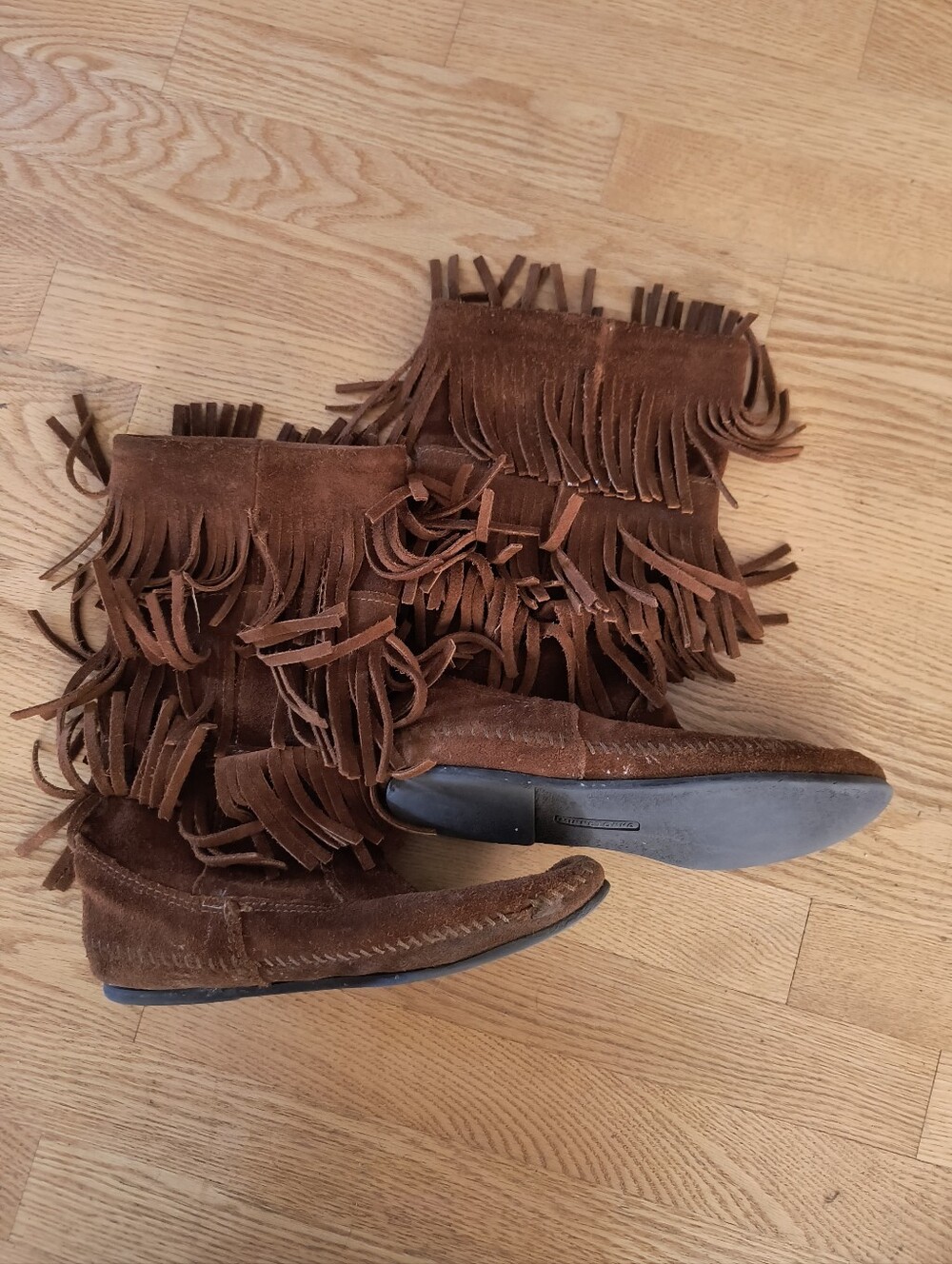 Minnetonka Brown Leather Fringe Moccasin Boots Size 8